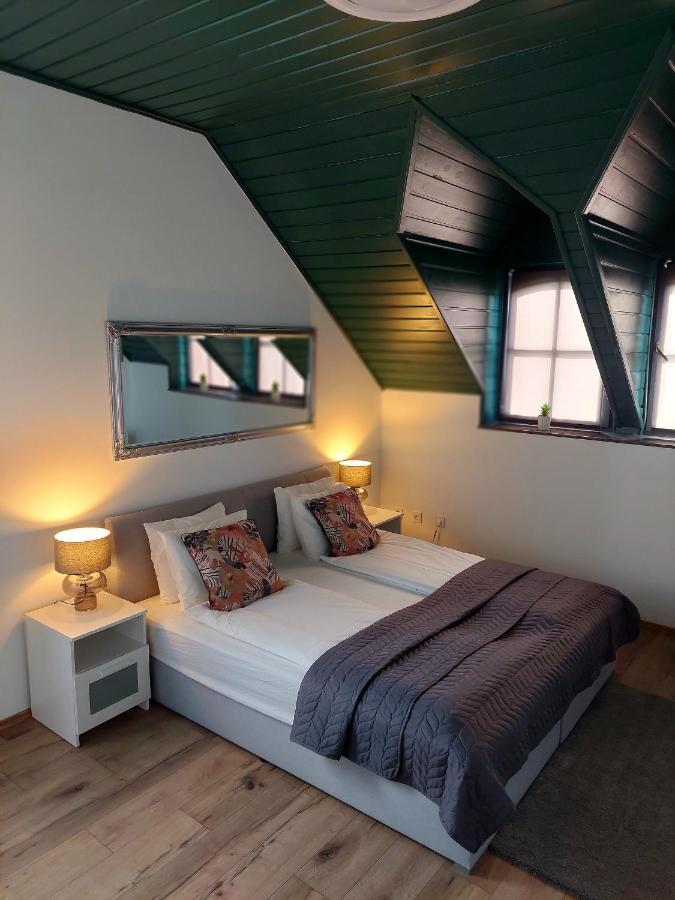 Fuege Villa Luxury & Wellness บาลาตอนฟือเรด ภายนอก รูปภาพ