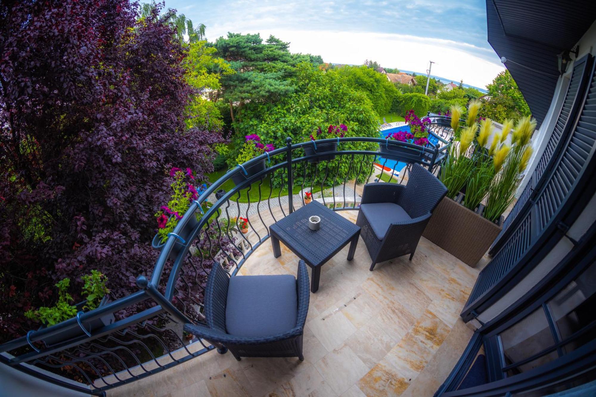 Fuege Villa Luxury & Wellness บาลาตอนฟือเรด ห้อง รูปภาพ